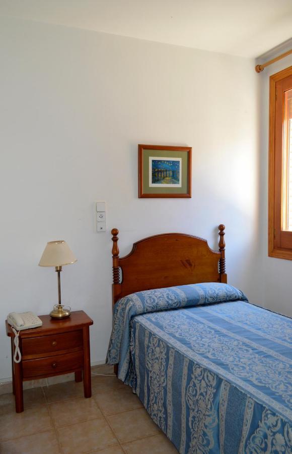 Отель Casa Emilio Torrebaja Экстерьер фото